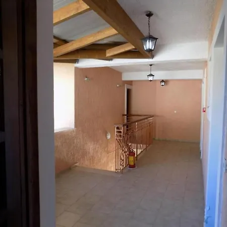 Afrodite 19 Spacious Apartment * Айя-Евфимия