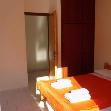 Afrodite 19 Spacious Apartment *